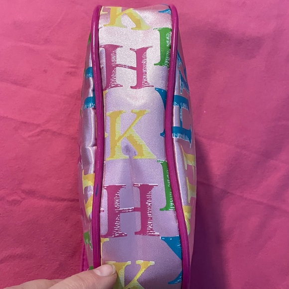 SANRIO 1976 2007 HELLO
KITTY Pink Shoulder Bag - Picture 5 of 9